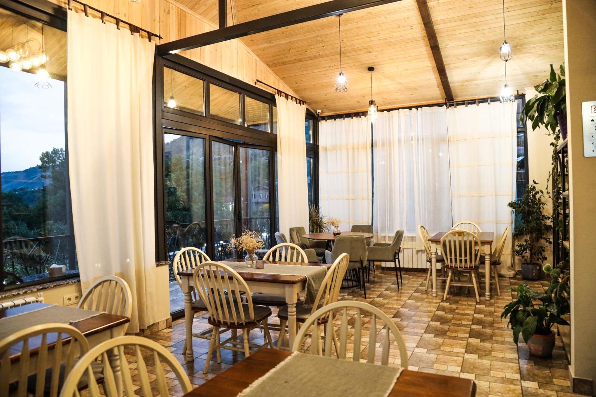 Redroof Country House Hotel Goris Zewnętrze zdjęcie