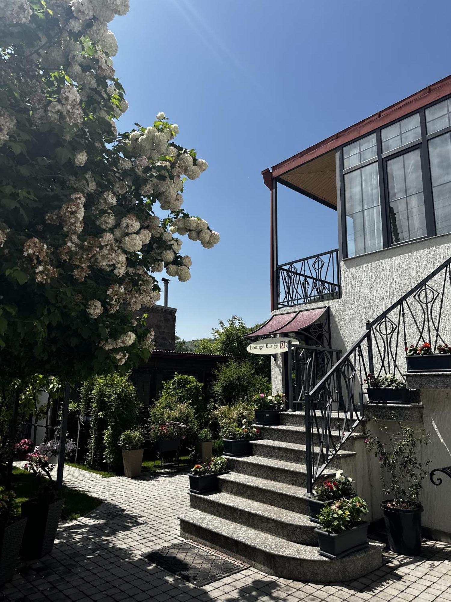 Redroof Country House Hotel Goris Zewnętrze zdjęcie