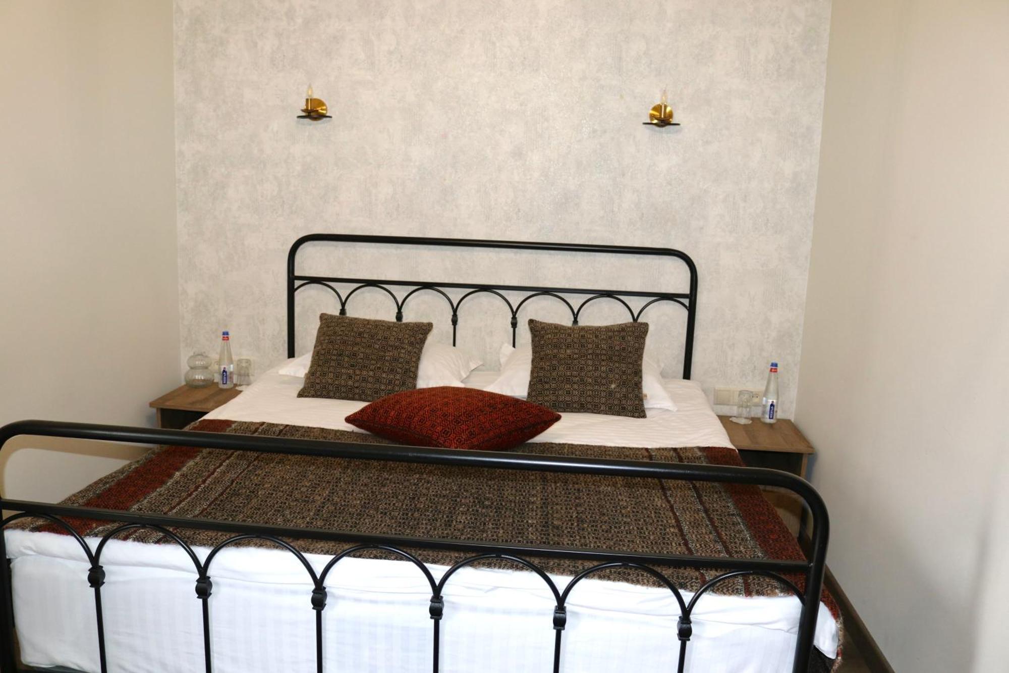 Redroof Country House Hotel Goris Pokój zdjęcie